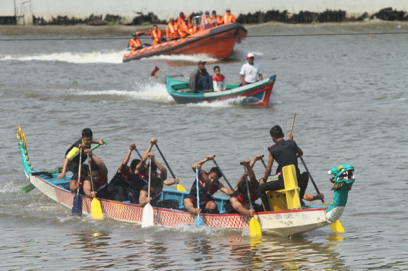 BALAPAN: Dispora Kalsel menggelar lomba balap jukung di Kabupaten Hulu Sungai Selatan (HSS) yang dimulai 26 November 2023.