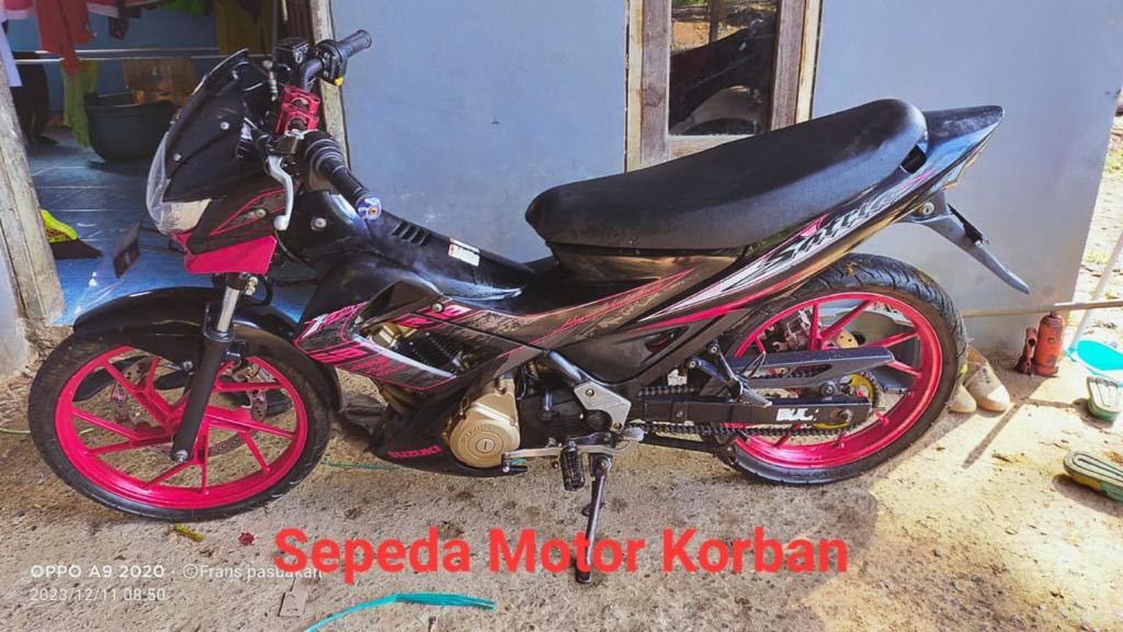 BARANG BUKTI: Sepeda motor yang dicuri pelaku SI (22) di tempat acara hajatan di Hampang.