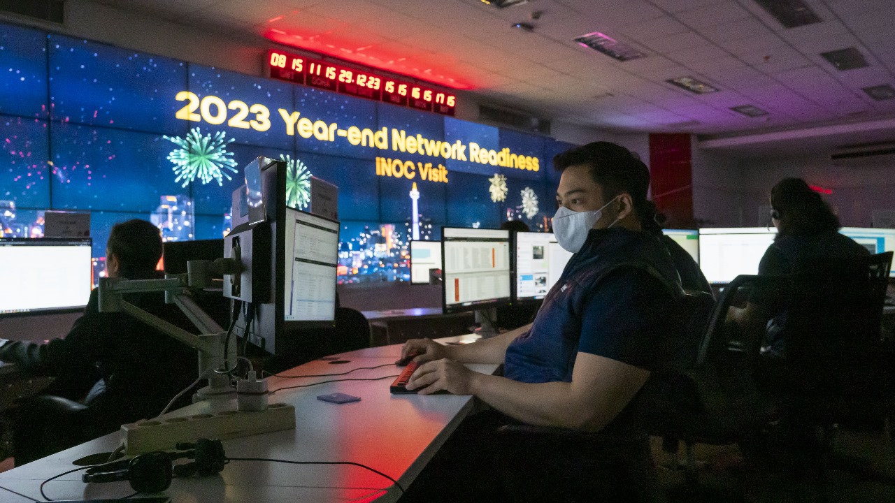 TRAFIK; Selama libur tahun Baru terjadi lonjakan trafik data Indosat hingga 8.9 persen