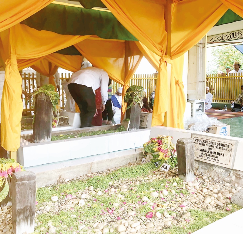 Makam Pangeran Jaya Sumitra