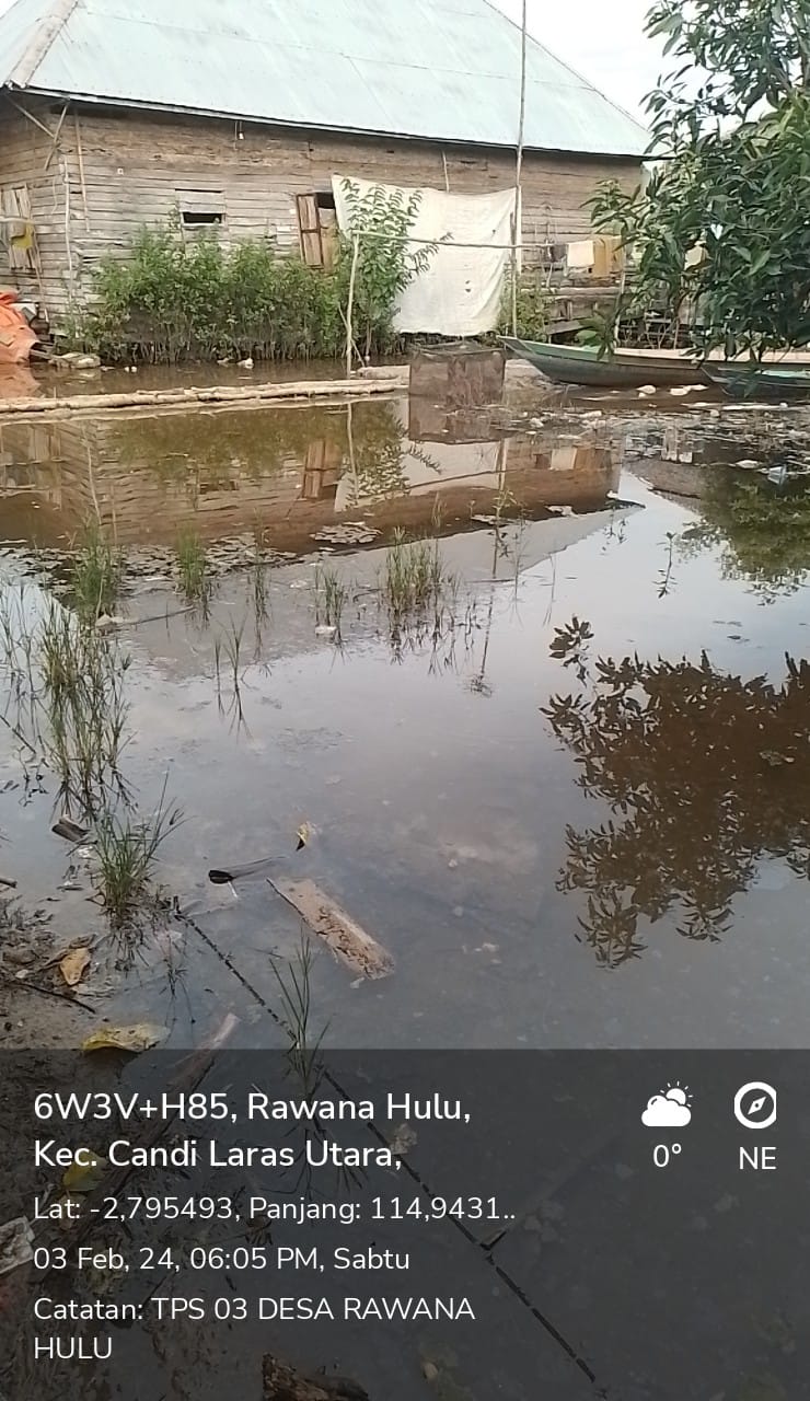 PINDAH: Salah satu lokasi TPS di Kabupaten Tapin yang harus digeser karena tergenang air pasca banjir.(Foto:Hendry untuk Radar Banjarmasin)