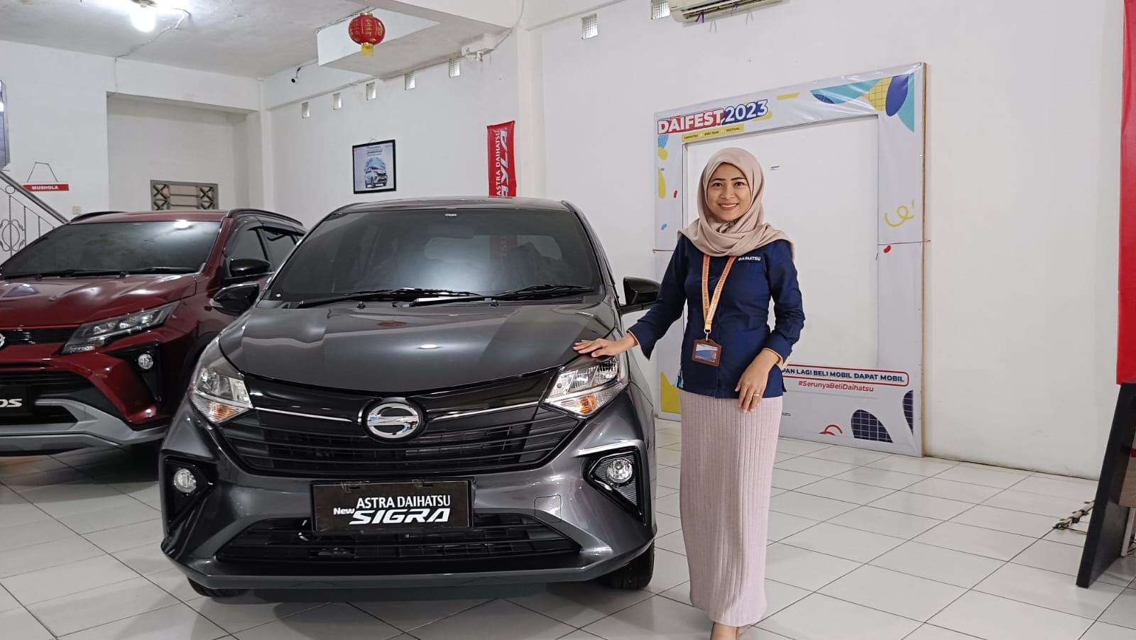 MOMEN ULTAH: Memeriahkan HUT Astra ke-67, Daihatsu Banjarbaru gelar Gempa Hadiah, Kamis (22/2/2024).(Foto:Sheilla Farazella/Radar Banjarmasin)