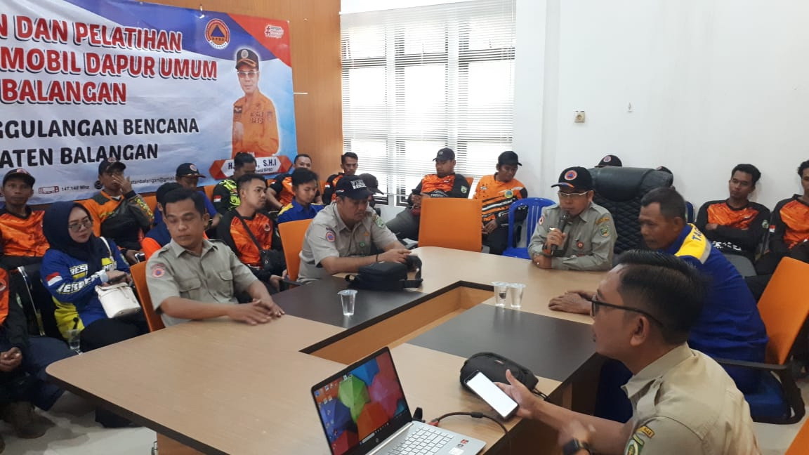 TEORI: Penyampaian materi secara teoritis tentang operasional mobil dapur umum.