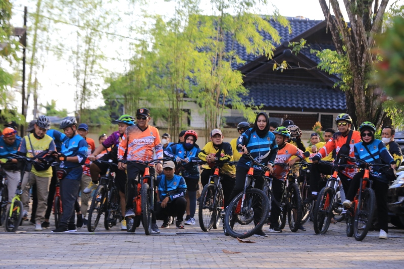 BERSEPEDA: Dispora Kalsel agendakan kegiatan gowes sembari berbagi takjil.