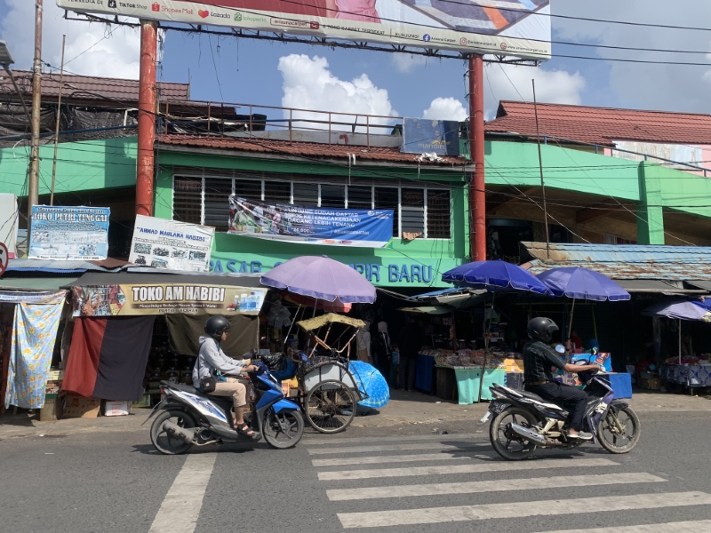 PASAR TUA: Blok Ujung Murung di kawasan Pasar Sudimampir Raya. Sudah sejak lama Pemko Banjarmasin ingin merevitalisasi pasar tua ini.