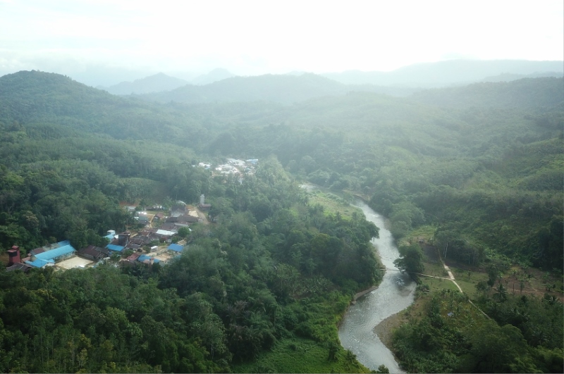 JALUR WISATA: Potret Desa Ajung, Balangan. Pendakian ke puncak Gunung Hauk umumnya dimulai di sini. Tapi di rute ekspedisi yang diikuti kali ini berbeda dari biasanya