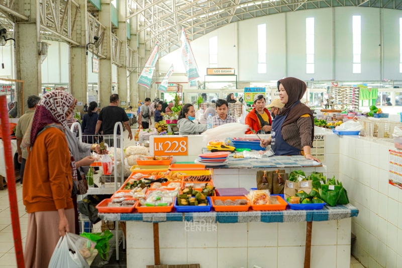 PASAR: Pemko Banjarbaru berencana mengembalikan jam operasional Pasar Bauntung sampai malam.