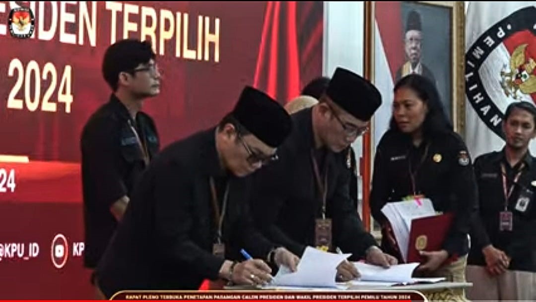 PENANDATANGANAN: KPU RI menetapkan pasangan Prabowo-Gibran menjadi Presiden dan Wakil Presiden Indonesia Periode 2024-2029 (TANGKAPAN LAYAR KANAL YOUTUBE KPU RI)