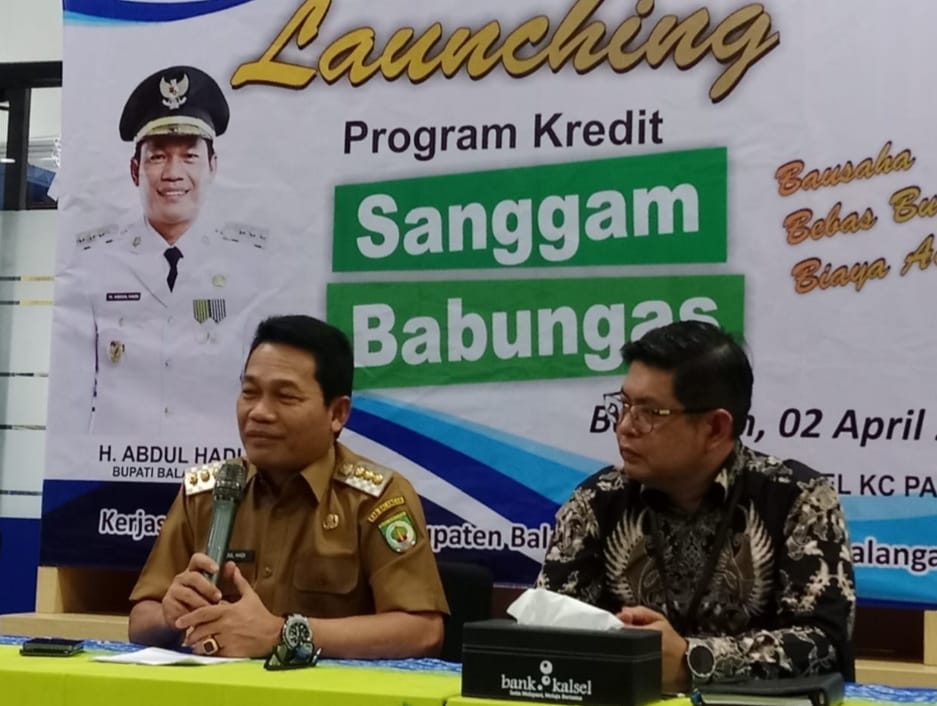 PROGRAM: Bupati H Abdul Hadi pada Kegiatan peluncuran Program Kredit Sanggam Babungas Tahap ke dua.(dok)