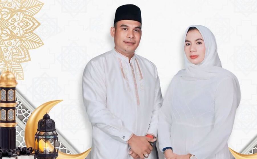 BERI DUKUNGAN: Ketua DPRD Kabupaten Kotabaru, Syairi Mukhlis dan Istri.
