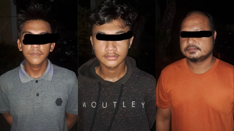 PEMABUK: Gara gara mabuk di taman kota, tiga pemuda berinisial TAZ (47), IGO (19) dan RW (27) diamankan Polres Kotabaru.