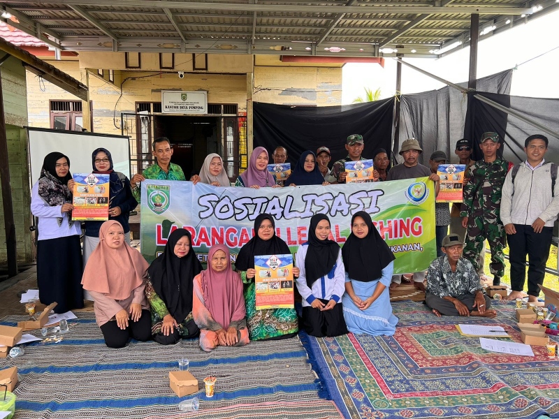 SOSIALISASI: Kegiatan sosialisasi illegal fishing di Desa Pimping, Lampihong, Kabupaten Balangan, beberapa waktu lalu.