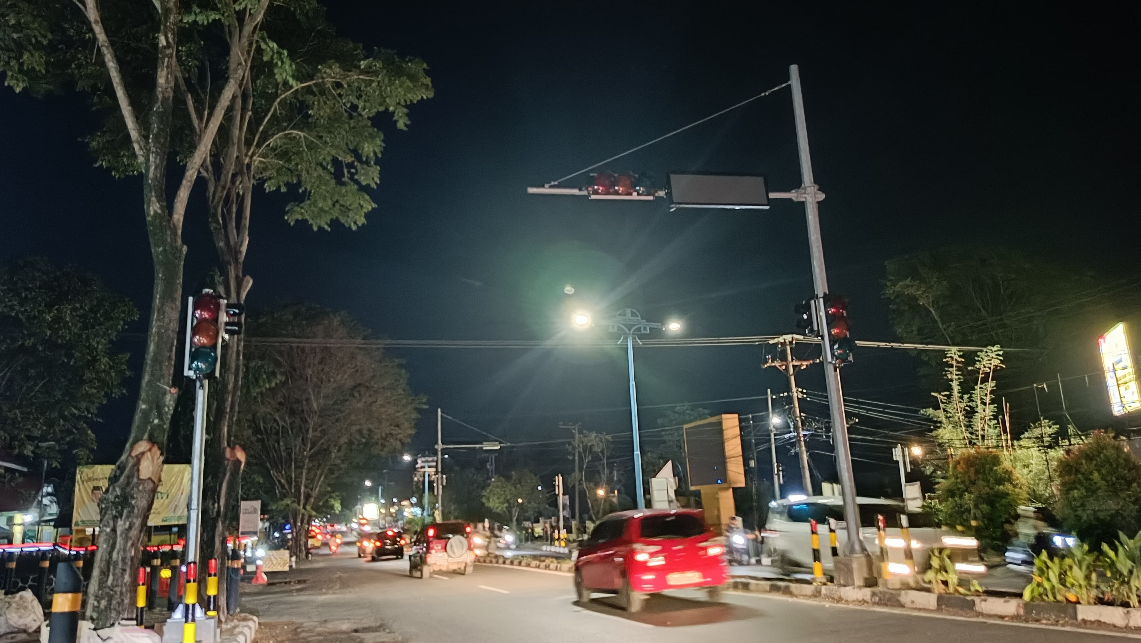KAMERA PEMANTAU:ATCS di panglima Batur Banjarbaru sudah dipasang, namun belum beroperasi.(Foto: Sheilla Farazela/Radar Banjarmasin)