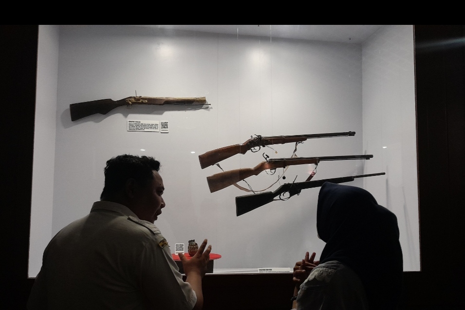 KOLEKSI: Barang-barang bersejarah yang jadi koleksi Museum Wasaka.