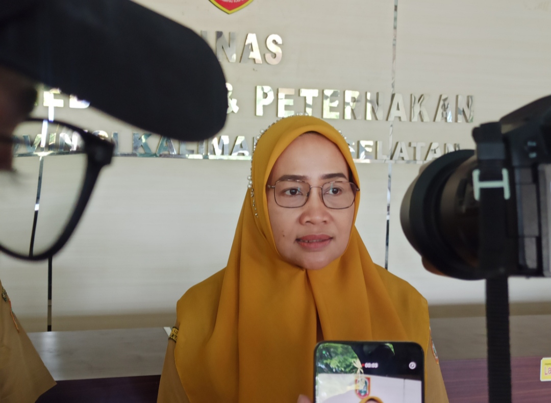 Kepala Disbunnak Kalsel Suparmi