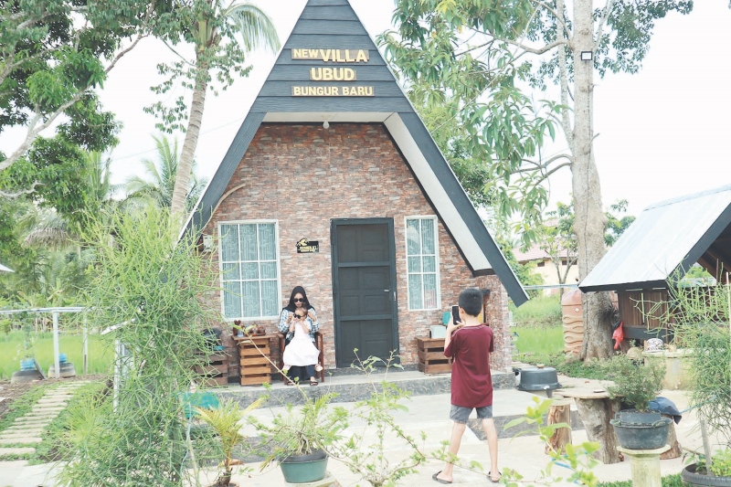 TEMPAT BERFOTO: Setiap hari selalu ada pengunjung yang datang ke New Villa Ubud Bungur Baru.