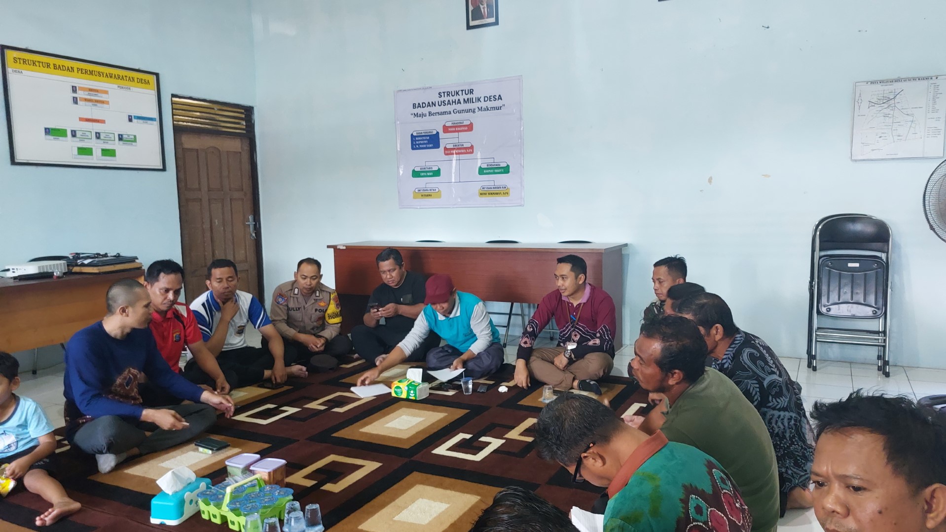 MEDIASI: Suasana mediasi antara orang tua korban dan pelaku perkelahian di SMPN 1 Takisung.