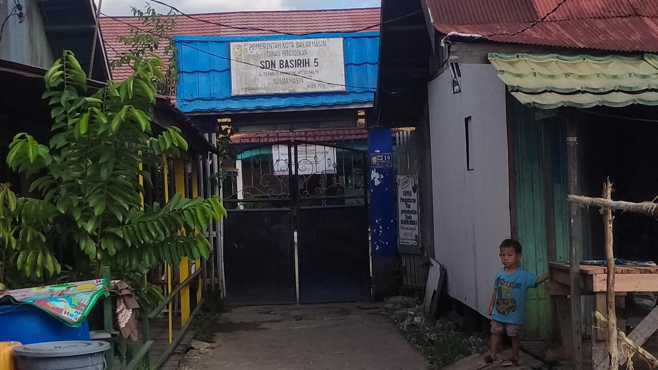 DIPERPANJANG: Penerimaan Peserta Didik Baru (PPDB) SD di Banjarmasin diperpanjang, karena masih ada sekolah yang kekurangan siswa. (Foto: Endang)