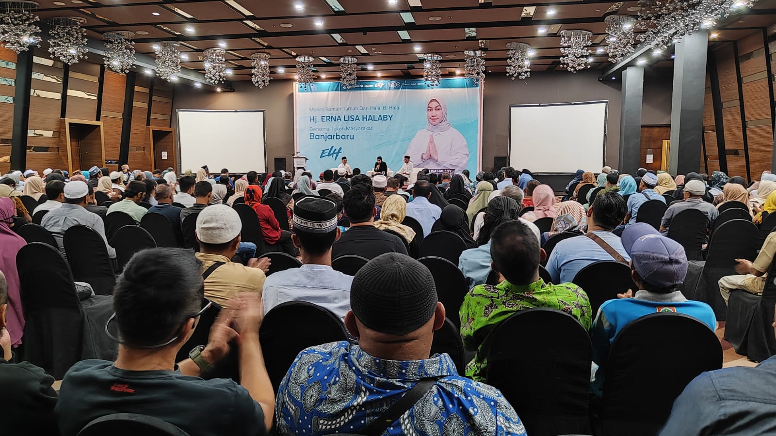 HALALBIHALAL: Bakal calon Wali Kota Banjarbaru, Erna Lisa Halaby, mengadakan acara halalbihalal bersama forum masyarakat Kecamatan Landasan Ulin di sebuah hotel di Banjarbaru, Kamis (20/6/2024) malam.