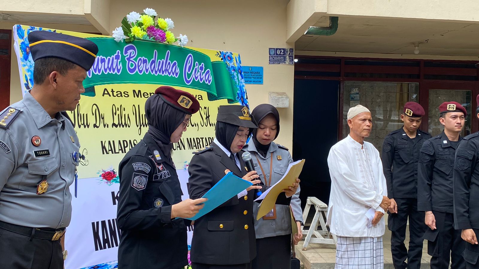 PELEPASAN: pelepasan petugas LPP Martapura untuk Almarhum Lilis Yuaningsih, Minggu (30/6/2024).