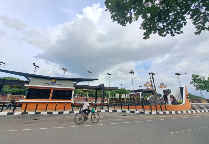 PENUNJANG TRANSPORTASI PUBLIK: Halte Integrasi di Siring Nol Kilometer, Banjarmasin Tengah. Pemko akan menambah fasilitas penunjang di halte ini.