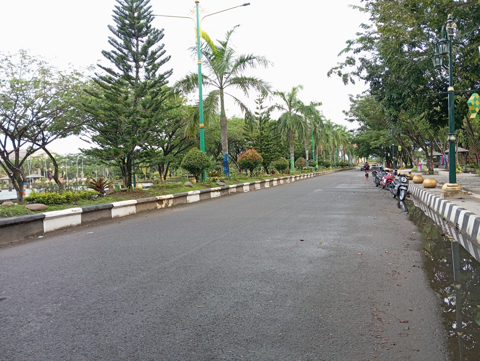 KEHILANGAN MOTOR:Kawasan Ruang Terbuka Hijau (RTH) Rantau Baru Kabupaten Tapin sering terjadi pencurian sepeda motor.(Foto:Rasidi Fadli/Radar Banjarmasin)