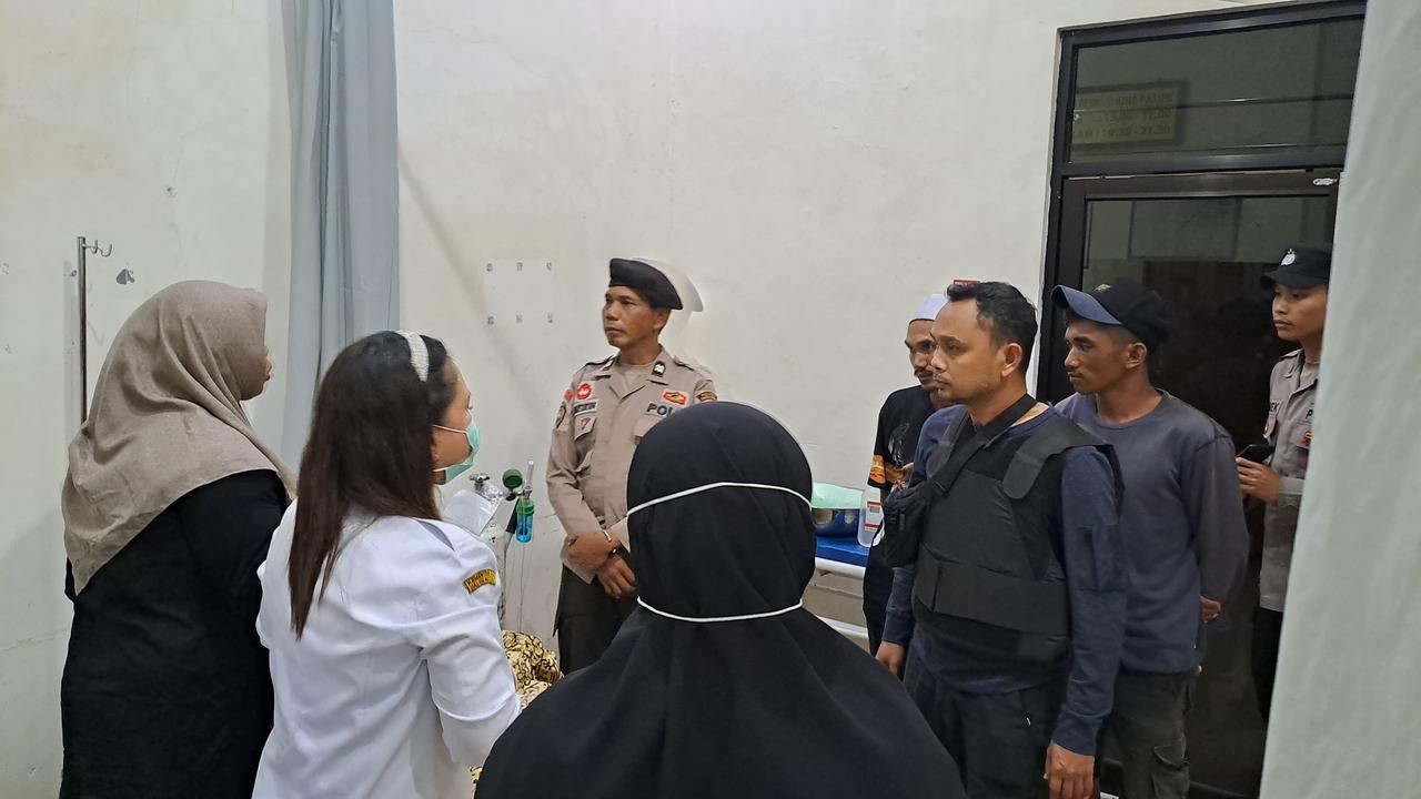 TIDAK SELAMAT: Anak 13 tahun korban pembunuhan dibawa ke Puskesmas Lasung, Kecamatan Kusan Hulu, Kabupaten Tanah Bumbu, Rabu (19/6/2024).