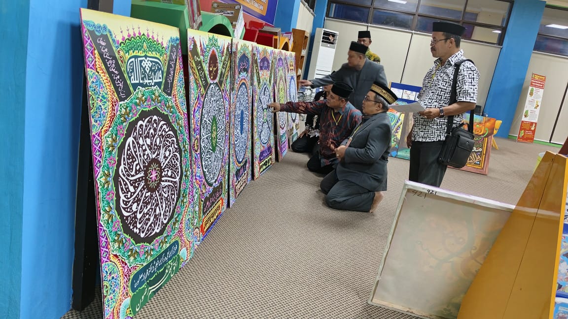 PENJURIAN:Tim juri memberikan penilaian pada gelaran MTQ Balangan pada edisi sebelumnya.(Diskominfosan Balangan untuk Radar Banjarmasin)
