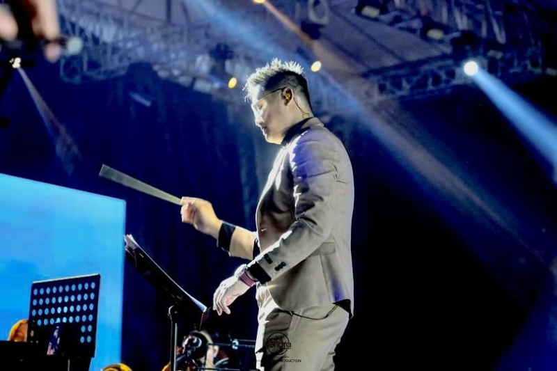 TAMPIL: Yusda Permana tampil apik dalam sebuah acara di Banjarbaru.