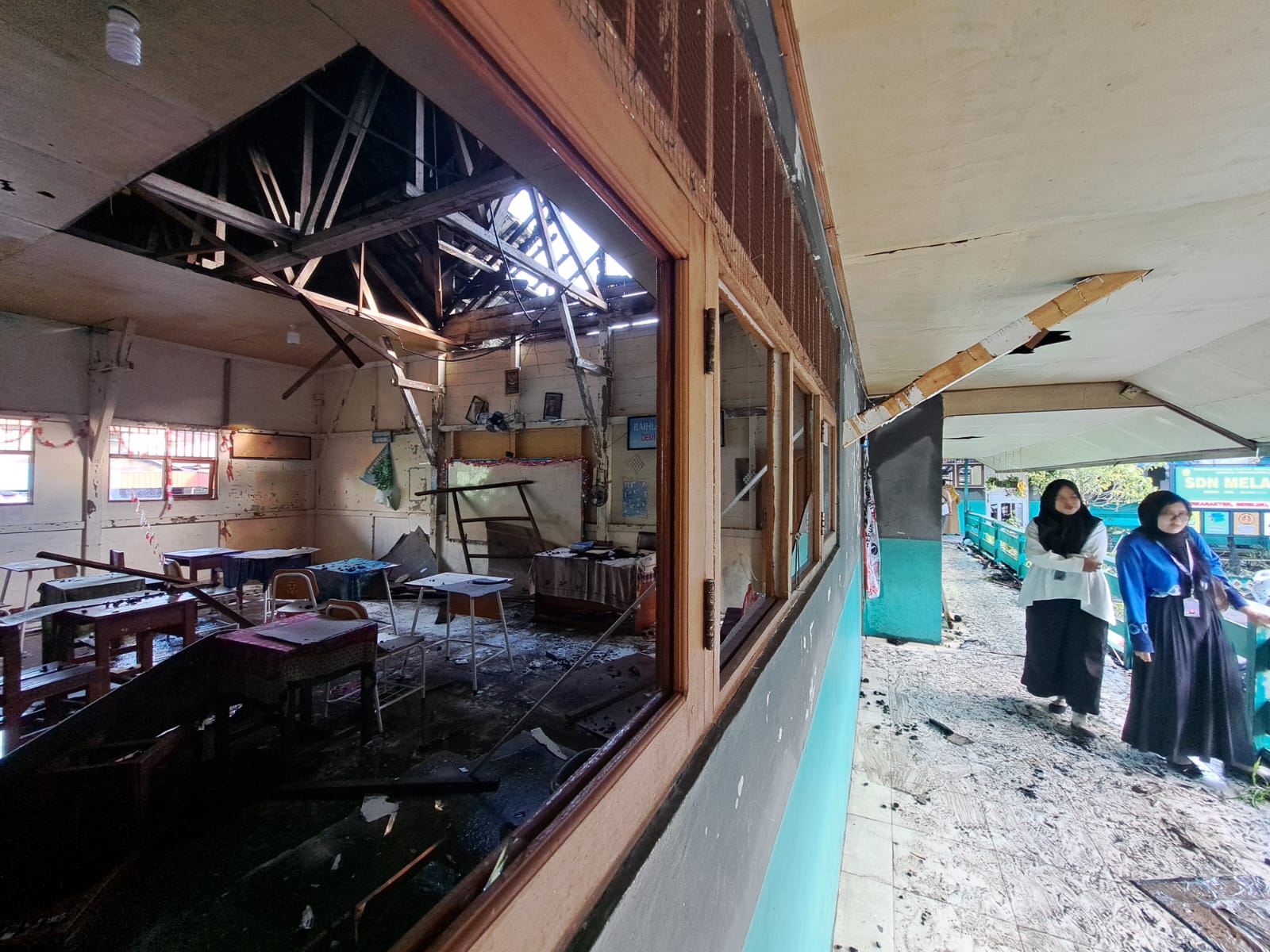 TERDAMPAK: Salah satu ruang kelas yang dilalap jago merah. WAHYU RAMADHAN/RADAR BANJARMASIN