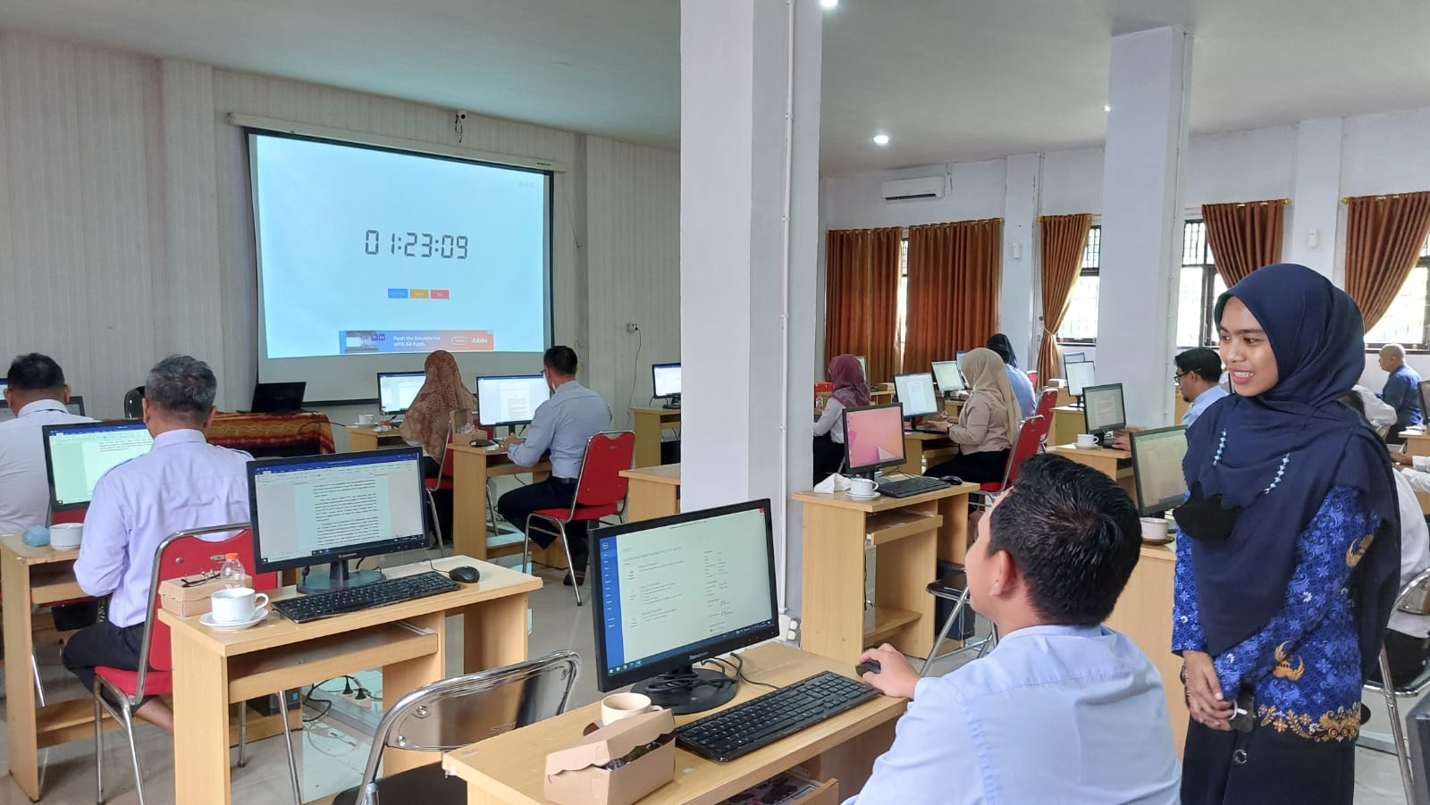 SELEKSI : Suasana seleksi jabatan tinggi pratama yang digelar BKPSDM Tala beberapa waktu lalu (Foto : Dok Radar Banjarmasin)