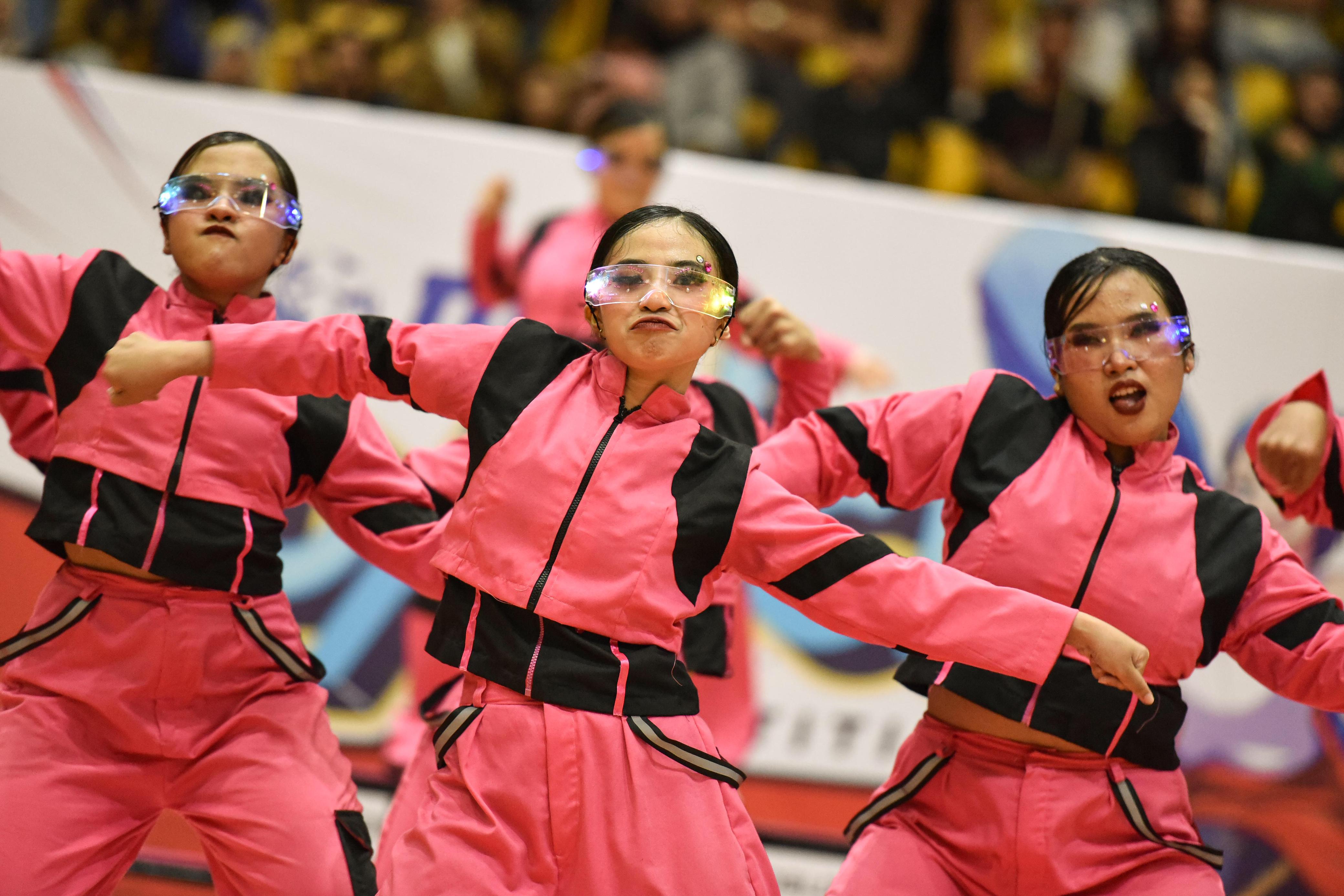 KREATIF: DBL Dance Competition juga yang paling dinanti-nanti pelajar. Mereka berlomba adu kreativitas.