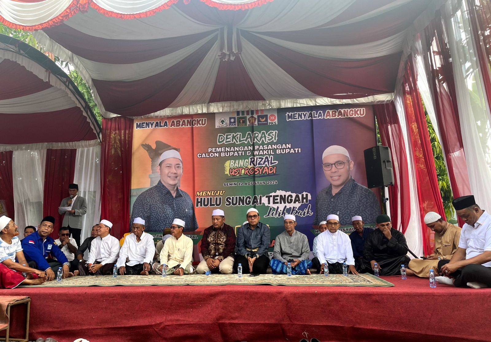 DEKLARASI: Ulama dan Habaib memberikan dukungan kepada Calon Bupati dan Wakil Bupati Hulu Sungai Tengah (HST), Syamsul Rizal dan Rosyadi saat deklarasi.
