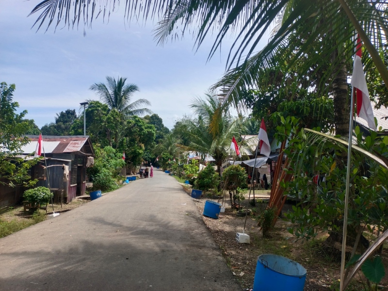LENGANG - Suasana Kampung Murung Binjai, Desa Kusambi Hulu.