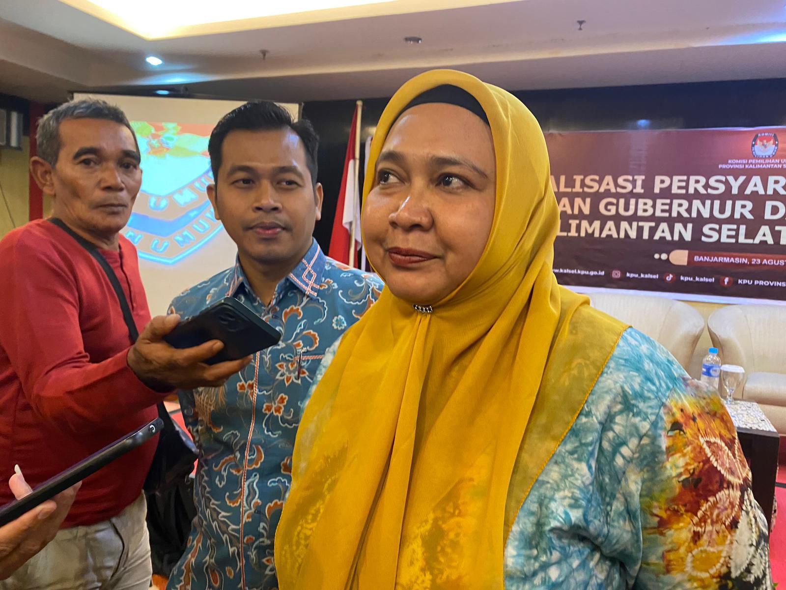 Komisioner KPU Kalsel, Nida Guslaili Rahmadina.(Foto:Muhammad Oscar Fraby/Radar Banjarmasin)