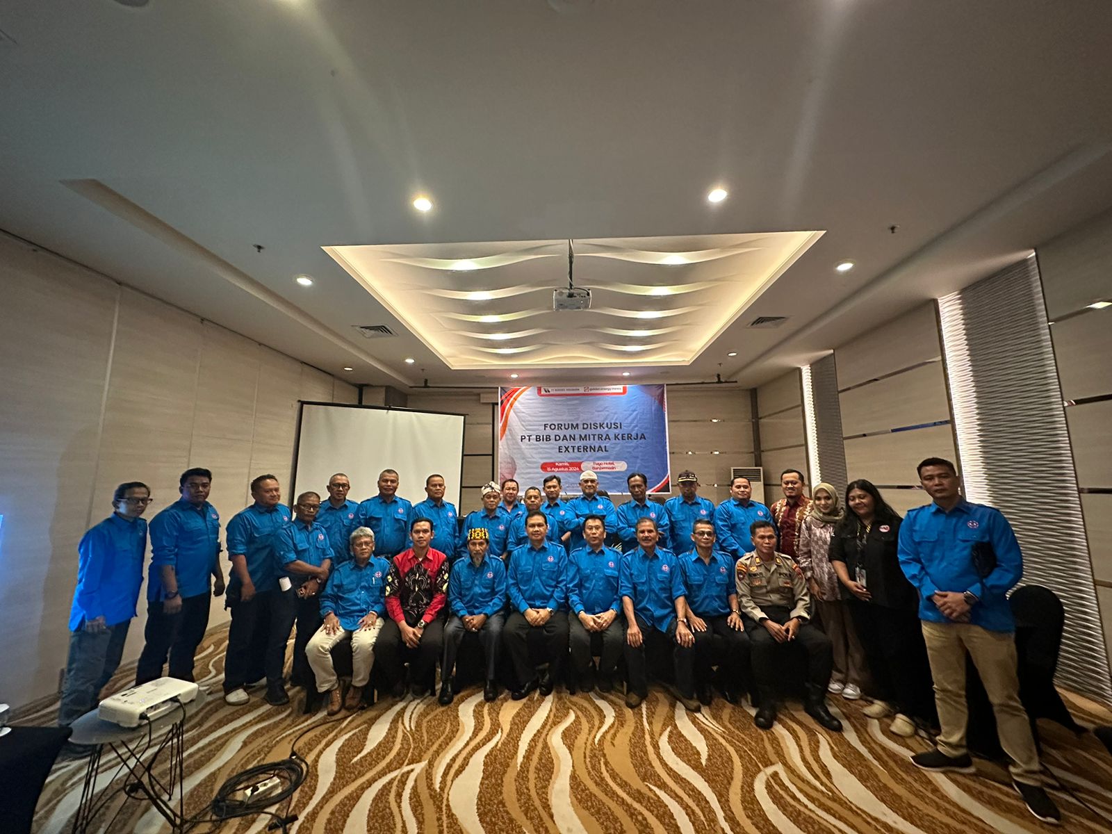 MUSYAWARAH:Perwakilan Manajemen PT BIB, PT HRB, dan Mitra Kerja External berfoto bersama.