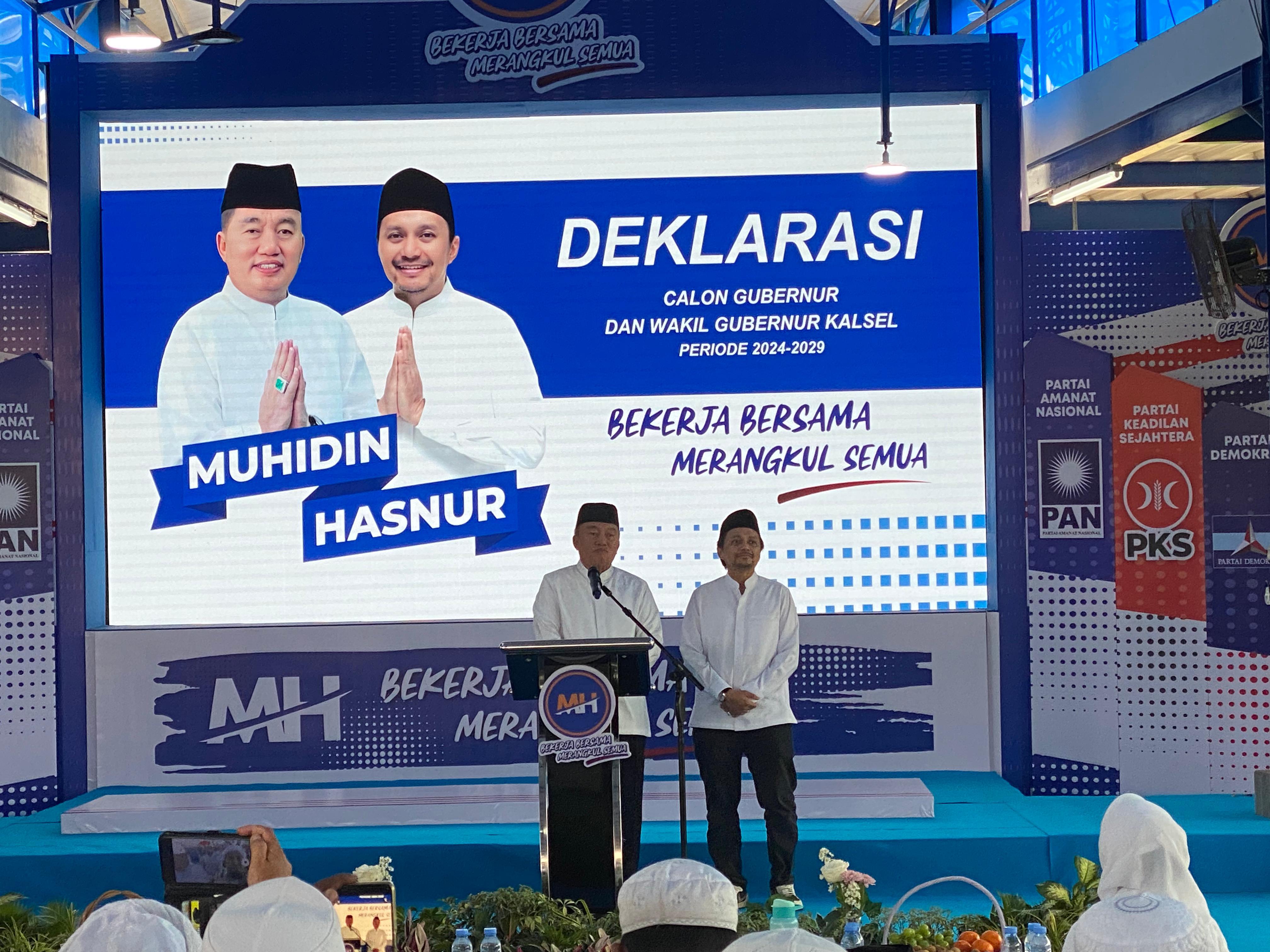 DEKLARASI:Muhidin-Hasnur deklarasi maju Pilgub Kalsel 2024, di Taman Nurul Muhibbin, Kota Banjarmasin, Senin (26/8/2024) siang.(Foto:Muhammad Oscar Fraby/Radar Banjarmasin)