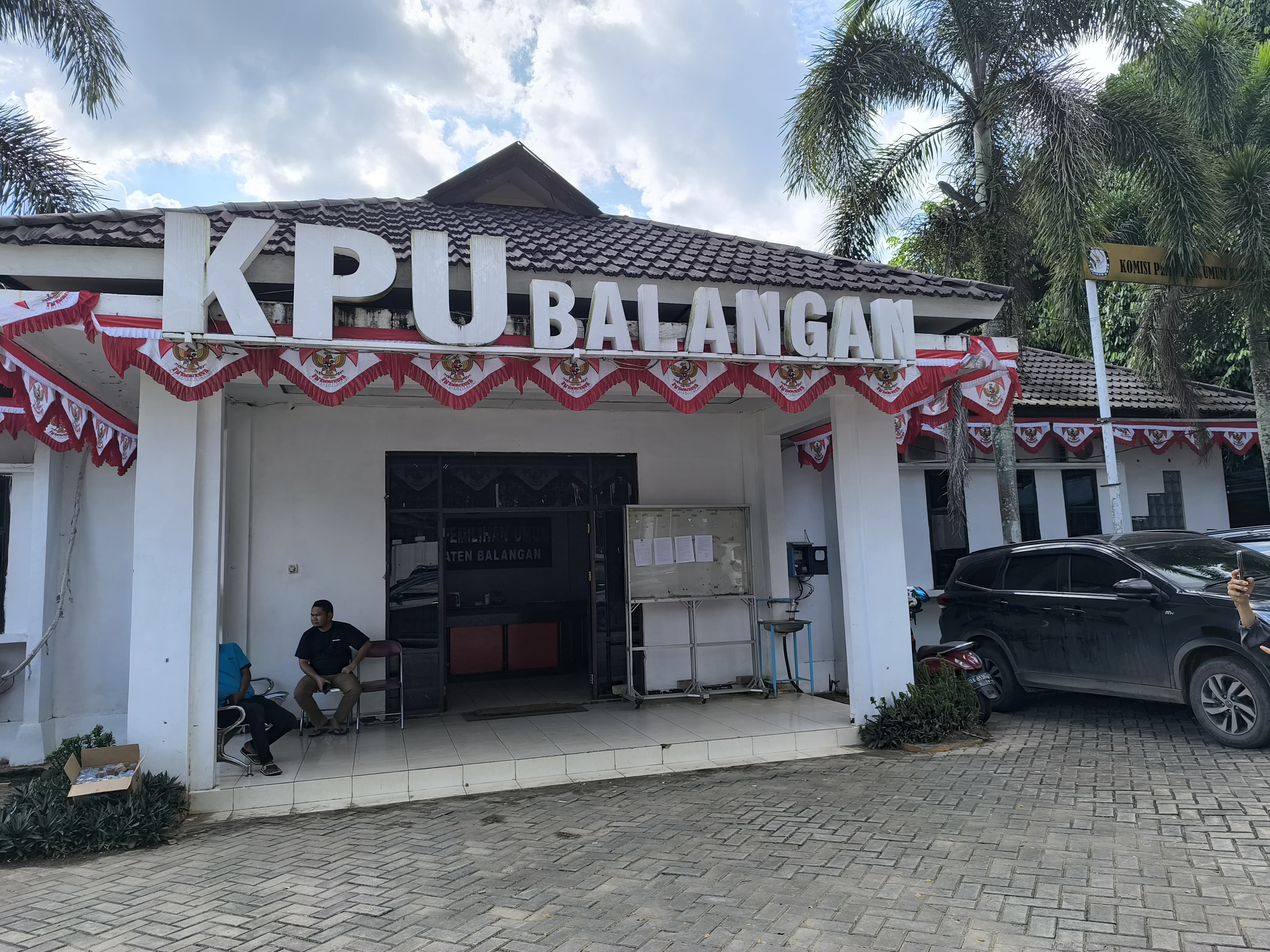 Kantor KPU Kabupaten Balangan.(Foto:M Dirga/Radar Banjarmasin)