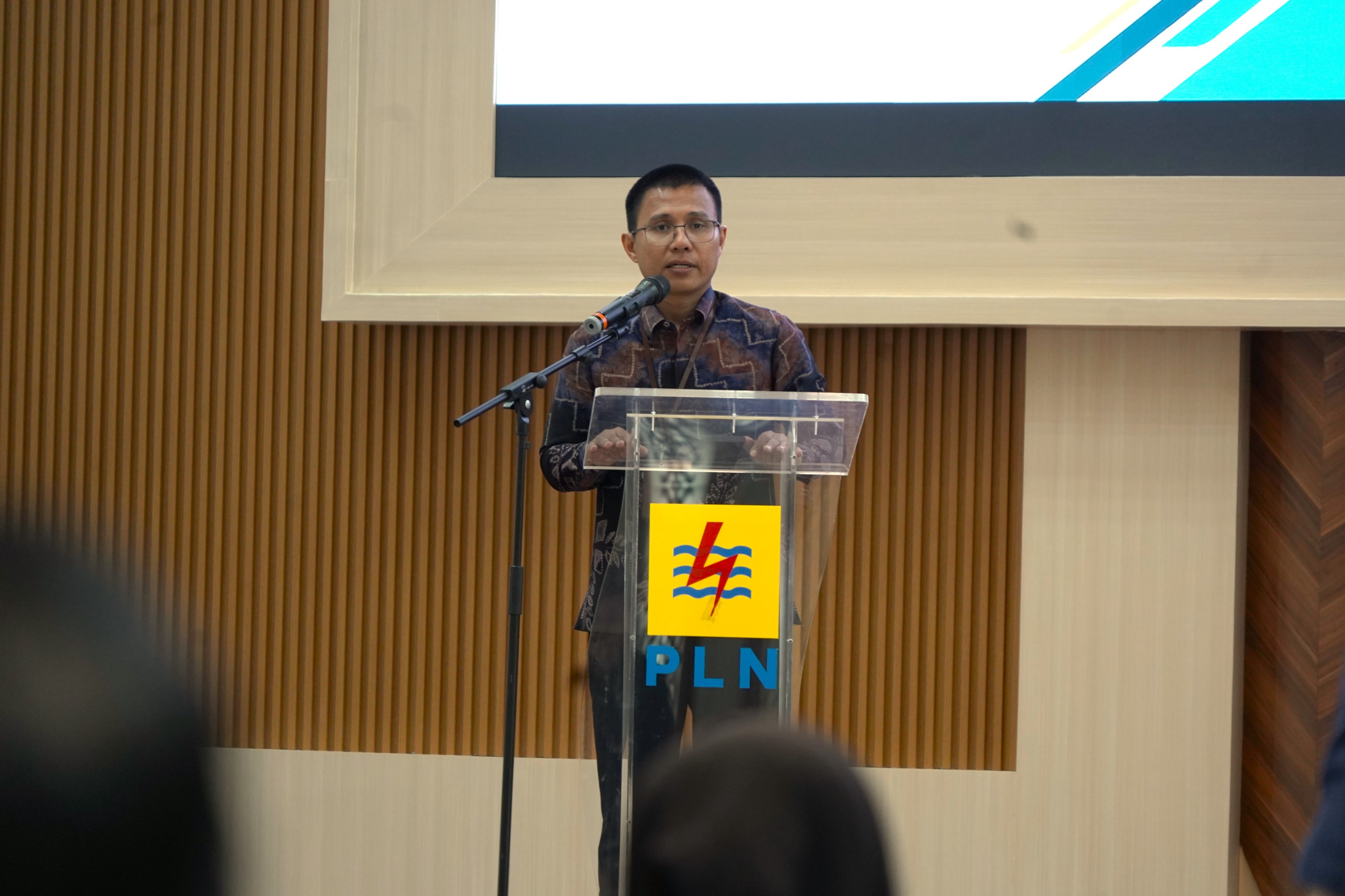General Manager PLN UID Kalselteng Ahmad Syauki saat memberikan sambutan sebelum proses penandatanganan Pedoman Kerja Teknis (PKT) bersama Kepolisian Daerah Kalimantan Selatan (Polda Kalsel)