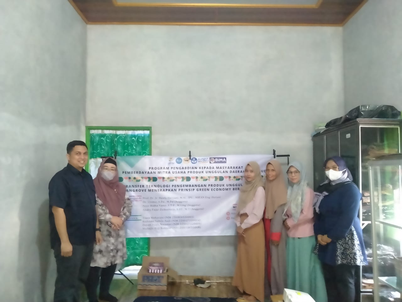 PENGABDIAN:Tim UPUD DRTPM ULM (2024-2026) yang diketuai oleh Prof Dr Ir Hesty Heryani MSi IPU ASEAN Eng dengan anggota tim Andry Fajar Zulkarnain, Noor Ridha Yanti, dan Utomo.