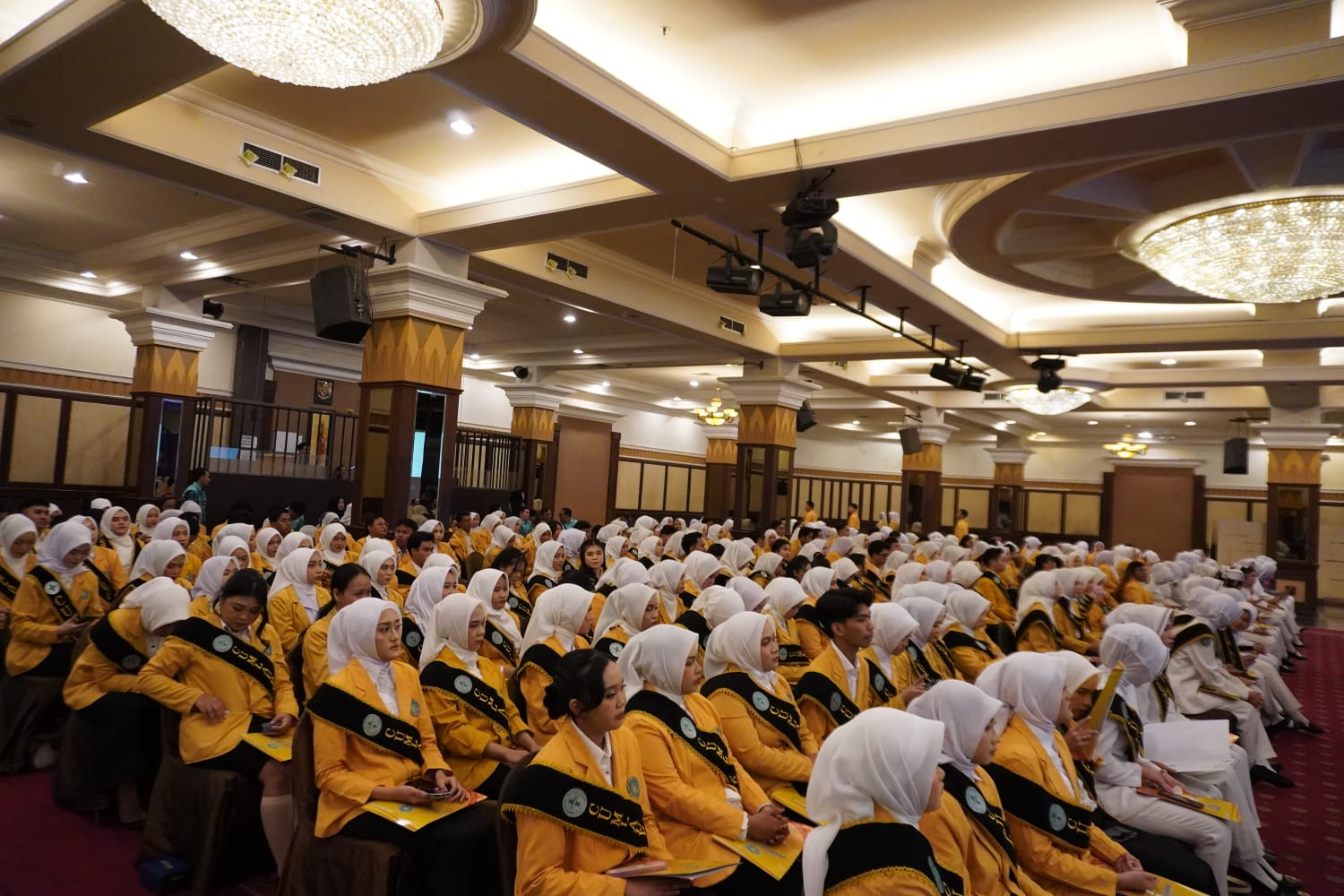 LEGA: 275 calon wisudawan dari Fakultas Kesehatan, Fakultas Humaniora dan Fakultas Sains Teknologi yang telah menuntaskan pendidikannya di UNISM Banjarmasin.