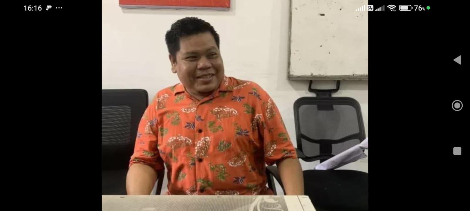 BICARA: Ketua Fraksi PKS DPRD Kota Banjarmasin, Hendra menyoroti drainase di Banjarmasin.(Foto: Endang/Radar Banjarmasin)
