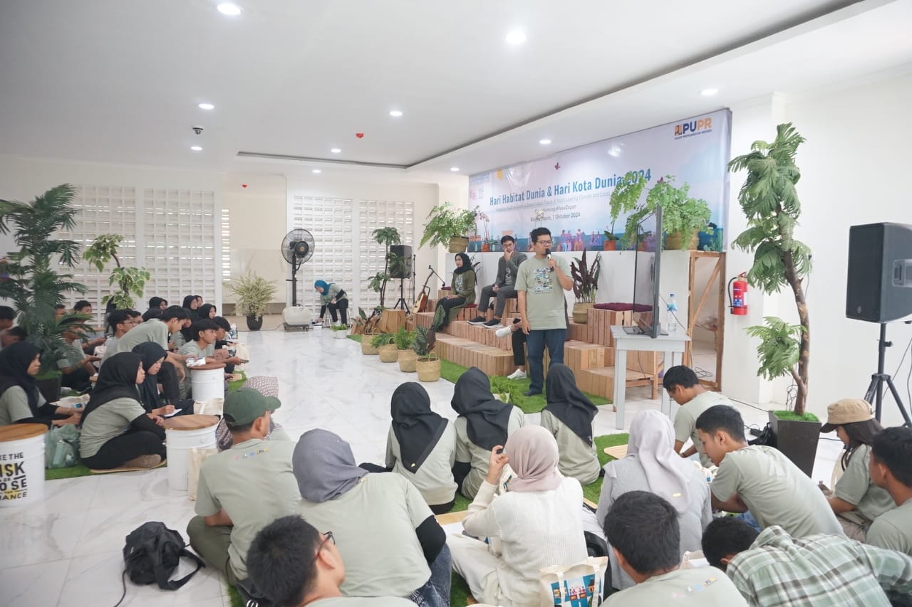 DIALOG:BPPW Kalsel menggelar diskusi mitigasi iklim di UIN Antasari Banjarmasin, Senin (7/11/2024). (Foto:Riyad Dafhi Rizki/Radar Banjarmasin)
