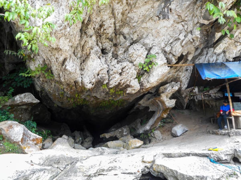 BATU BENAWA: Tampak depan Batu Benawa yang berbeda di wisata Pagat Batu Benawa.