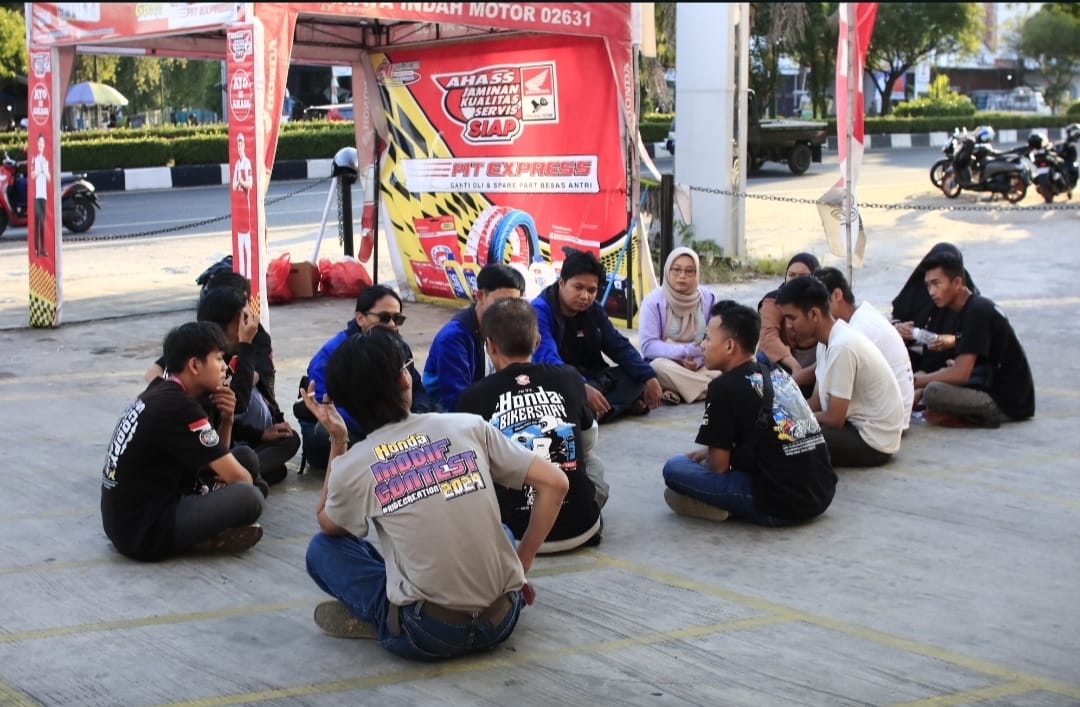 SUKSES: Kegiatan hari pelanggan Nasional yang digelar Trio Motor