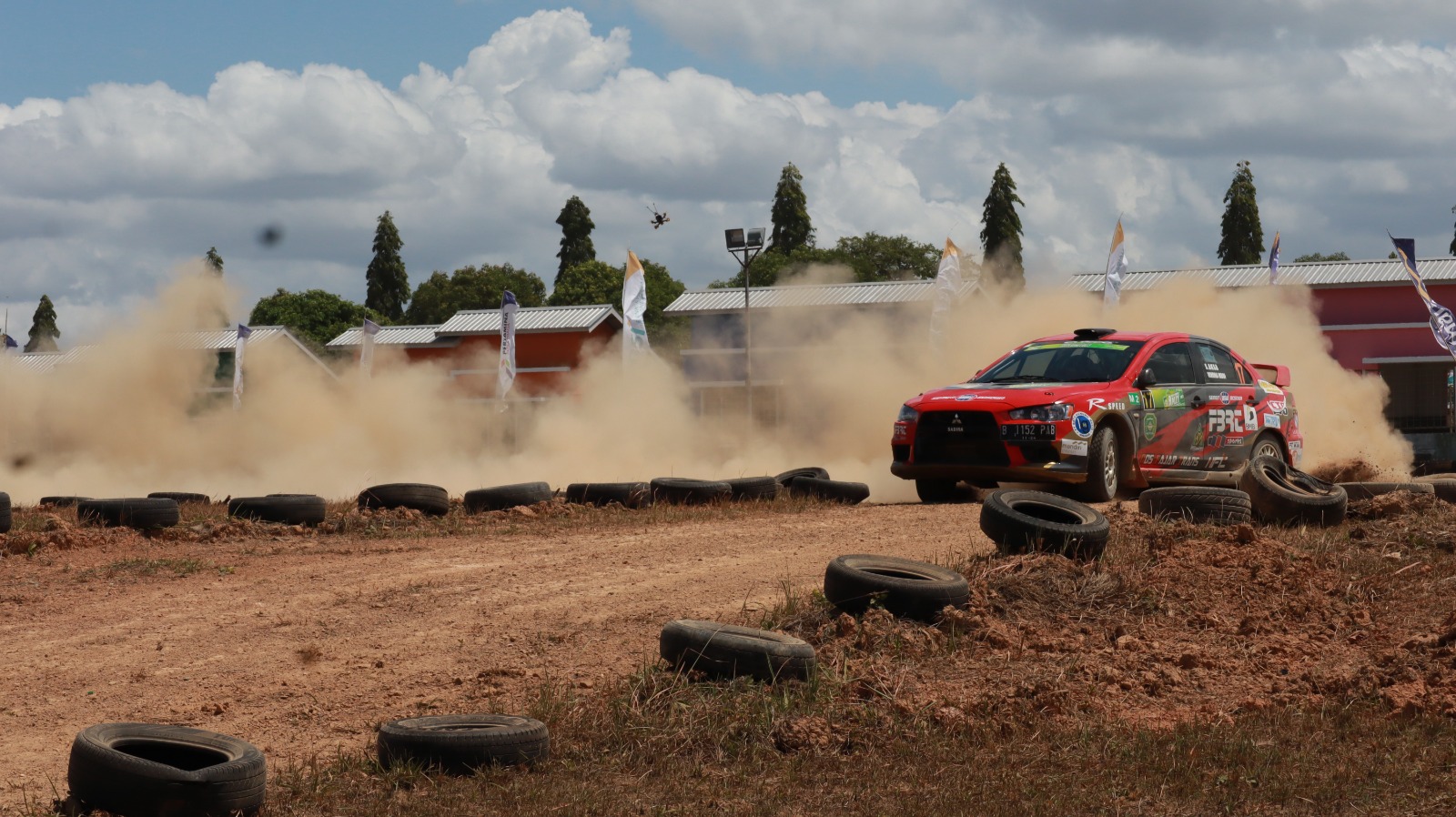 SETAHUN LALU:Mobil Rally yang melintasi sirkuit Balipat di South Borneo Rally 2023.(Foto:Rasidi Fadli/Radar Banjarmasin)