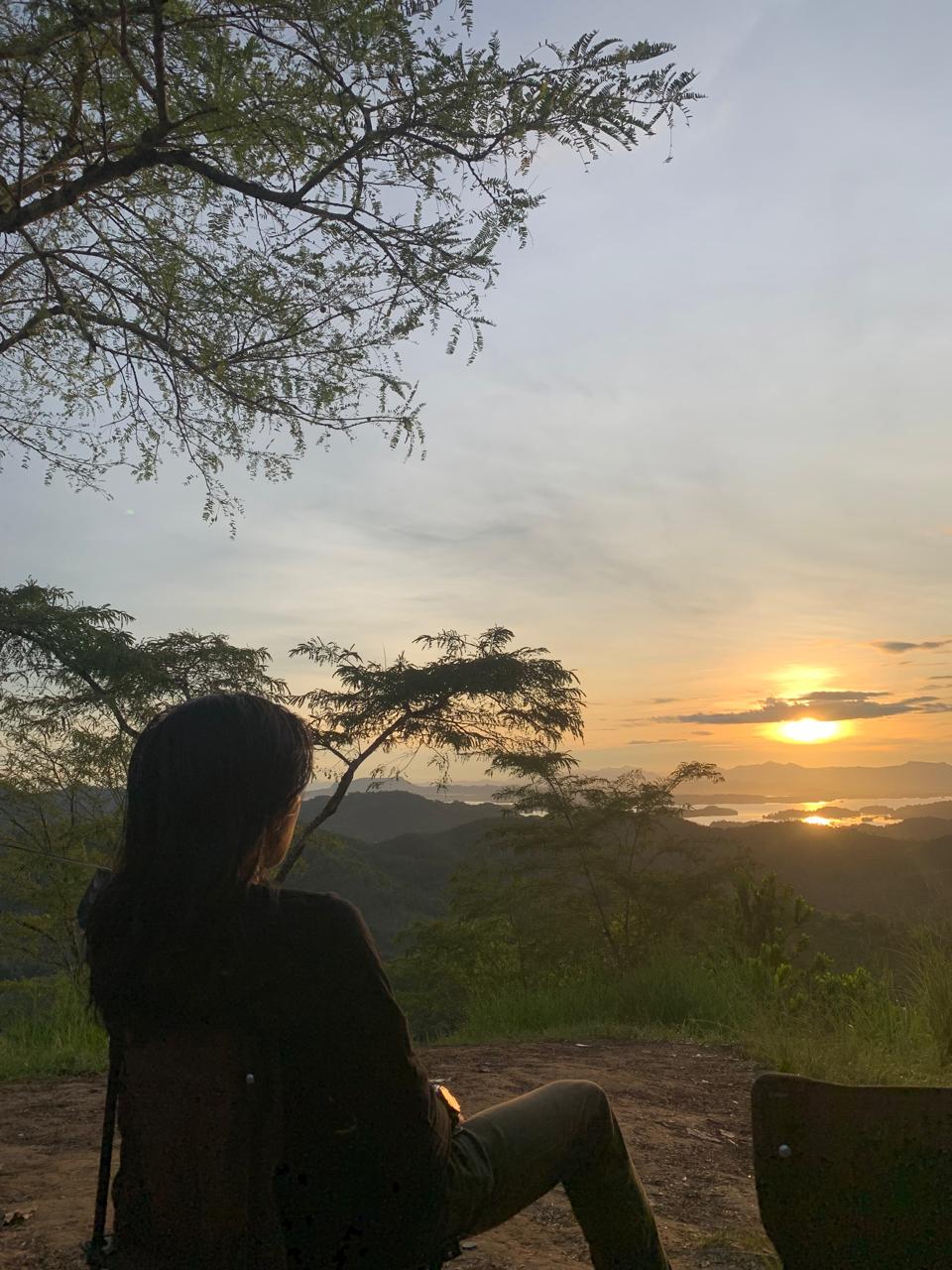 Menikmari sunrise of Riam Kanan dari Bukit Sinyal