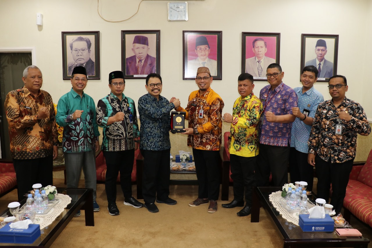 APRESIASI:Perwakilan Kanwil Kemenkumham menyampaikan apresiasinya kepada UIN Antasari Banjarmasin sebagai tempat pelaksanaan SKD CAT CPNS Kemenkumham 2024 di Kalsel.