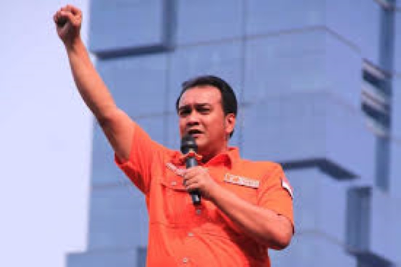 Ketua partai buruh, Said Salahudin nyatakan sikap atas pembatalan calon Wali Kota dan WAKIL WALI KOTA BANJARBARU. (Foto: Tim untuk radar Banjarmasin)