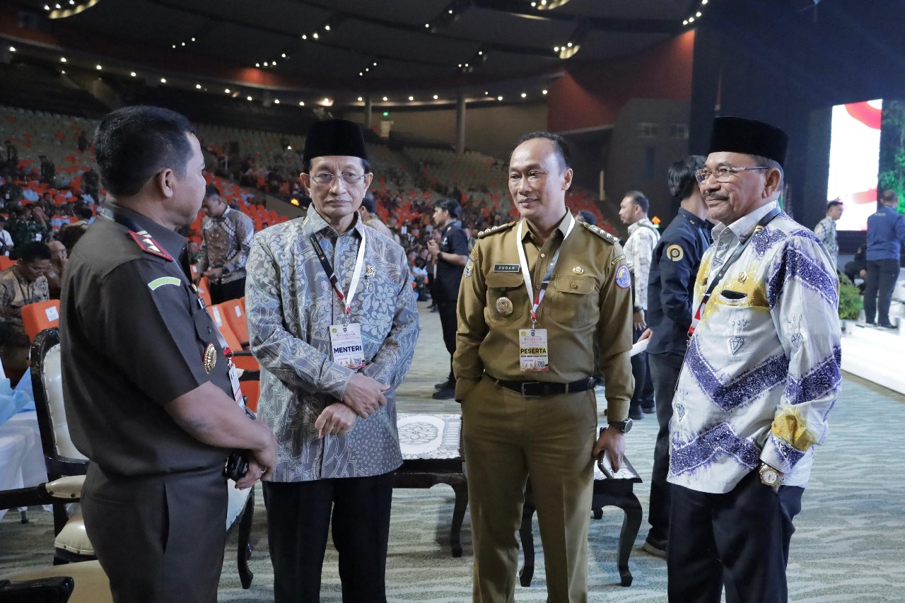 HADIR:Ketua DPRD Kalsel, H Supian HK (kanan) hadir di Rakornas Pemerintah Pusat dan Pemerintah Daerah Tahun 2024 di Sentul International Convention Center (SICC), Bogor,Kamis (7/11/2024)